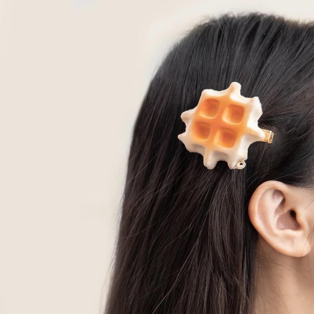 🧇 Awesome Large 3D Realistic Waffle Hair Clip 🧇